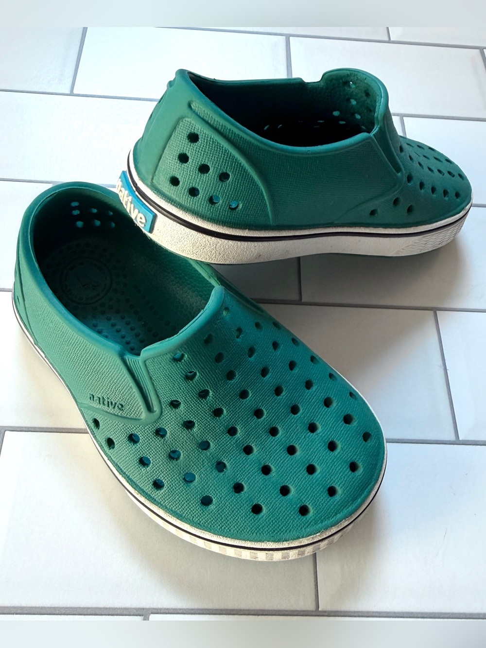 6💚 Native Toddlers Green Miles Super Lightweight Water Friendly Slip-On Shoes